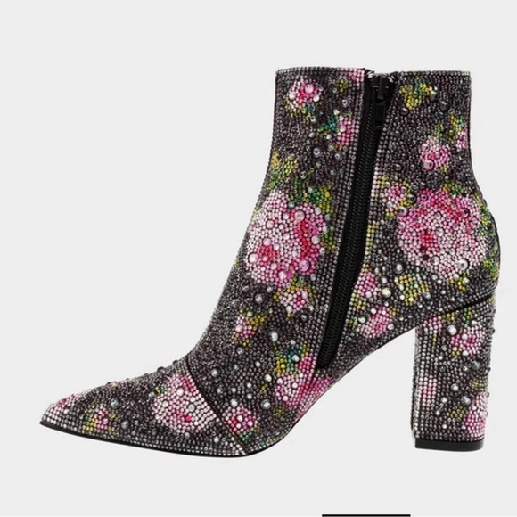 Betsey Johnson Women's Sb-Cady Ankle Boot Size 11 - Picture 16 of 16